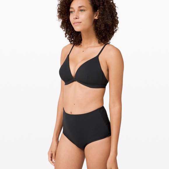 NWT Deep Sea Swim Top D Cup